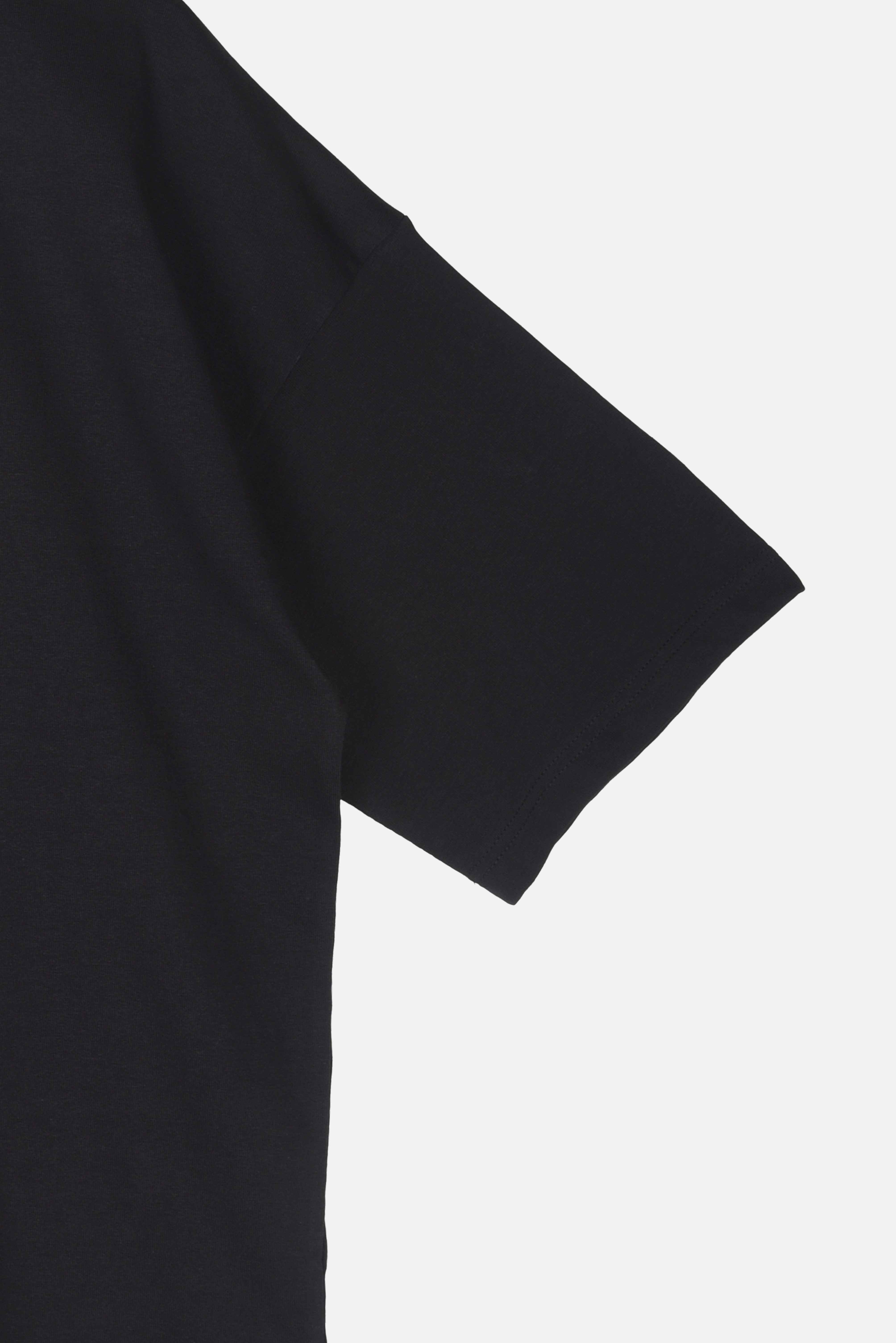 Whimsy Tee black organic cotton T-shirt sleeve and fabric detail – Studio Drop